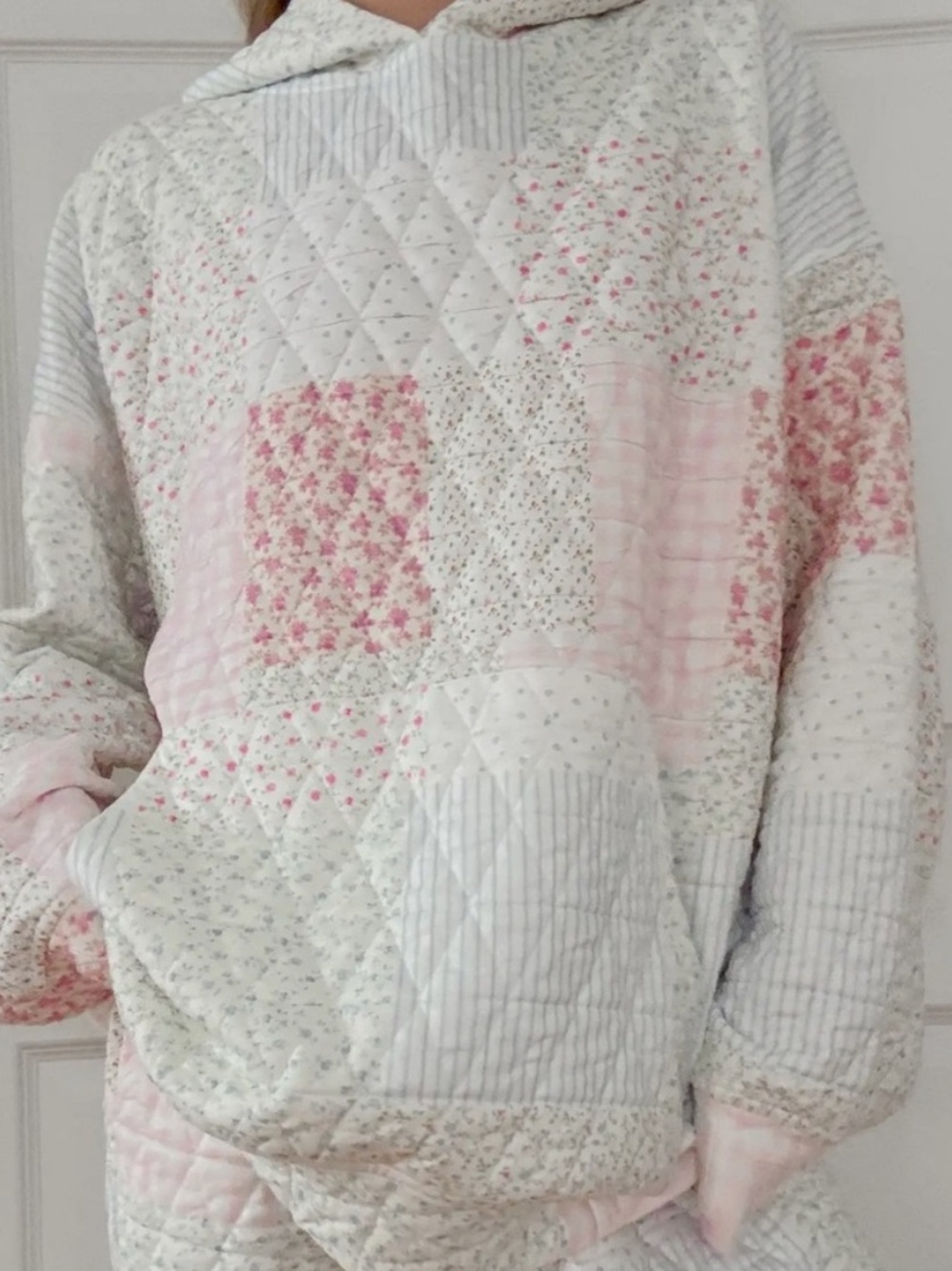 SUNKISSED COCONUT Hoodie Patchwork Quilted in Pink and White Size Large